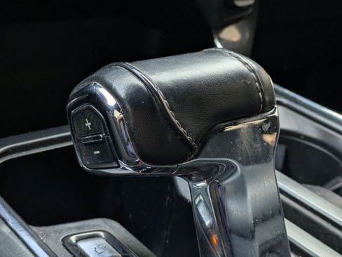 Used 2022 Ford F150 XLT w/ Equipment Group 302A High AWD/4WD image 9