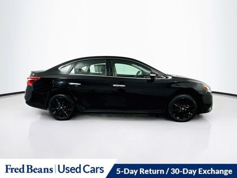 Used 2018 Nissan Sentra SR w/ SR Midnight Edition Package FWD image 11