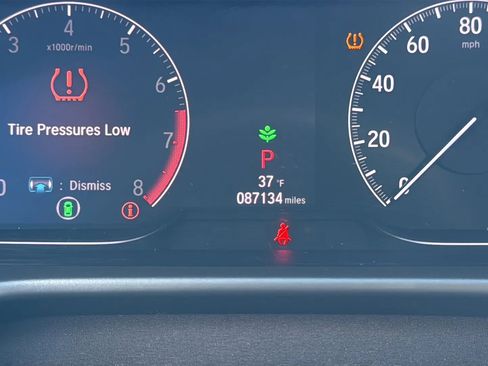 Used 2018 Honda Accord EX image 17