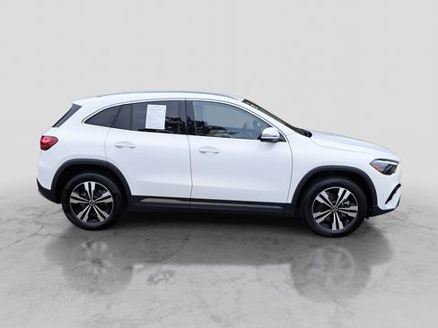 Certified 2025 Mercedes-Benz GLA 250 4MATIC image 5