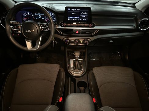 Used 2023 Kia Forte LXS w/ LXS Technology Package image 12