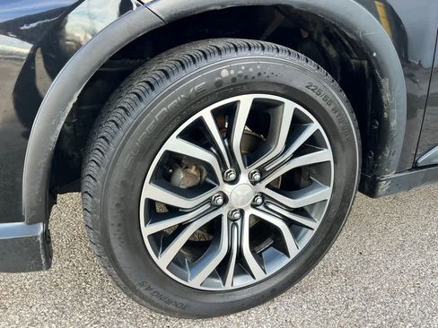 Used 2018 Mitsubishi Outlander SE image 10