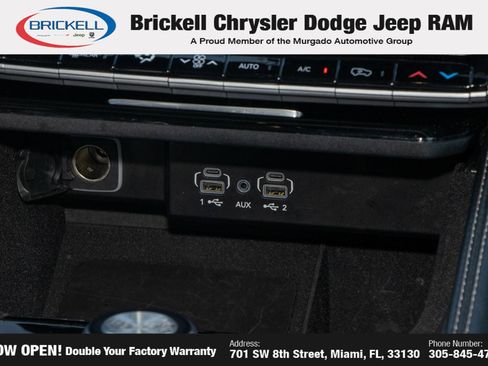Used 2024 Jeep Wagoneer L Series II w/ Flexible Seating Group AWD/4WD image 23