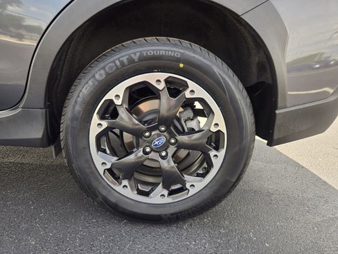 Used 2021 Subaru Crosstrek 2.0i AWD/4WD image 6
