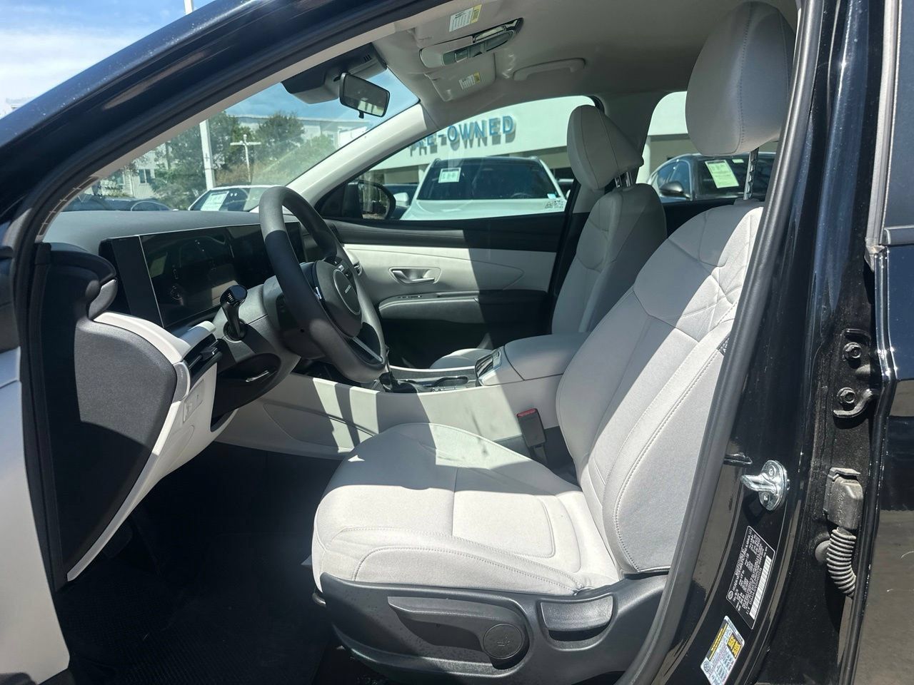 Used 2025 Hyundai Tucson SE FWD image 9