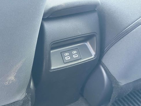 Used 2026 Toyota Corolla LE FWD image 12