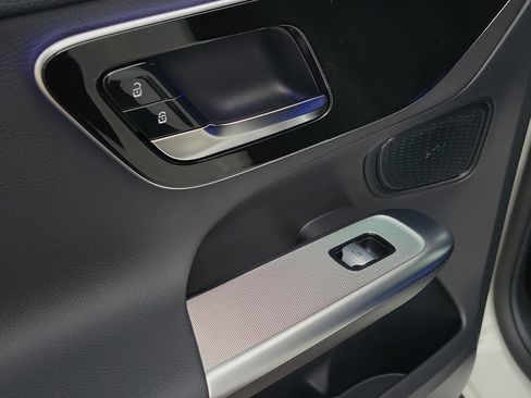 Certified 2026 Mercedes-Benz GLC 300 image 25