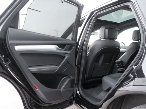 Certified 2025 Audi Q5 Prestige image 27