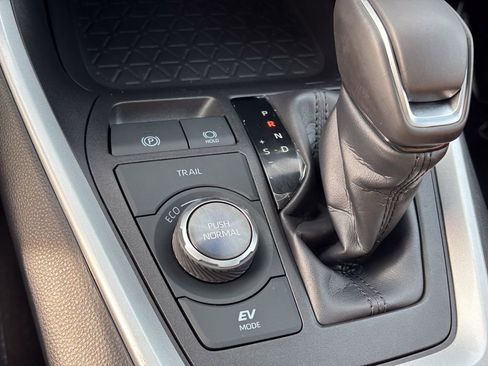 Certified 2024 Toyota RAV4 XSE image 29