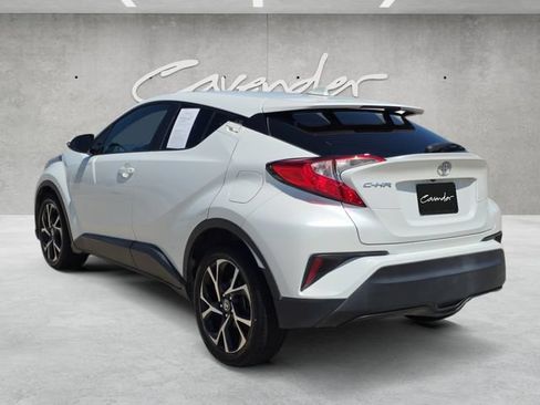 Used 2021 Toyota C-HR XLE FWD image 14