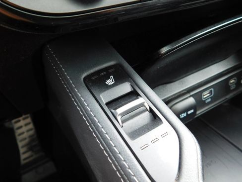 Used 2024 Kia Telluride AWD image 24