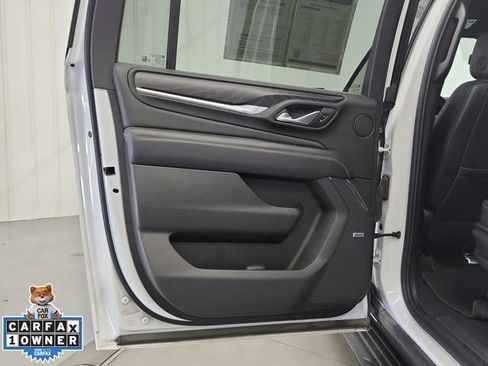 Used 2024 GMC Yukon XL Denali image 30