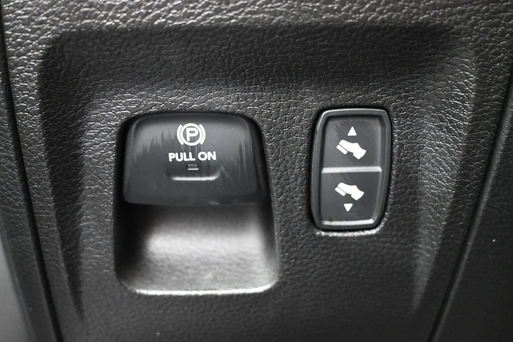 Used 2025 RAM 1500 Big Horn AWD/4WD image 21