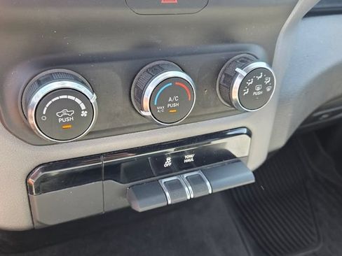 Used 2021 RAM 1500 Big Horn RWD image 20