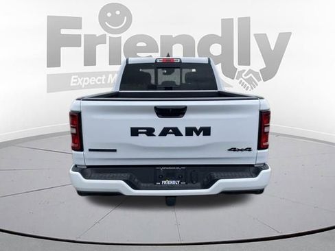 Used 2025 RAM 1500 Big Horn AWD/4WD image 4