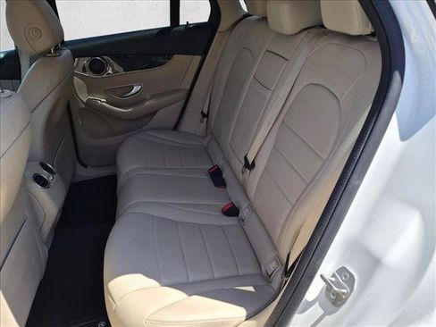 Used 2020 Mercedes-Benz GLC 300 image 17