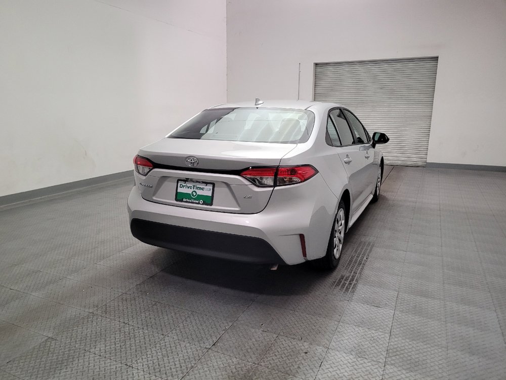 Used 2025 Toyota Corolla LE FWD image 9