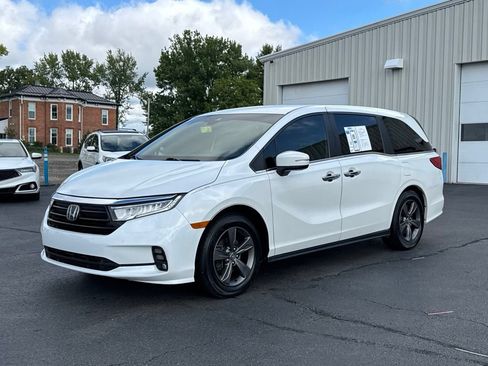 Used 2021 Honda Odyssey EX image 3