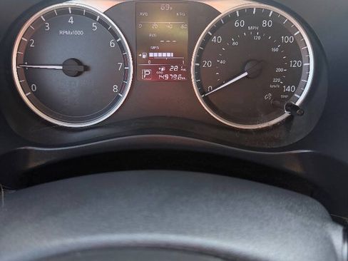 Used 2019 Nissan Kicks S FWD image 18