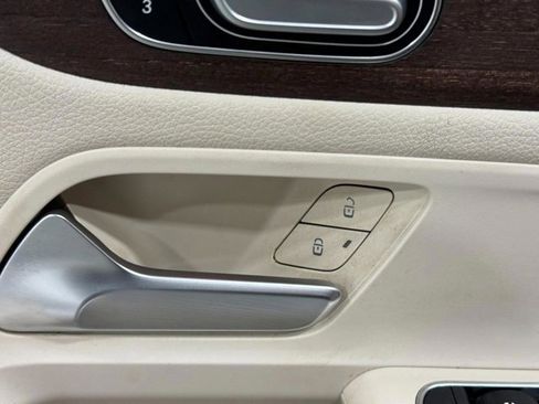 Certified 2023 Mercedes-Benz GLA 250 4MATIC image 23