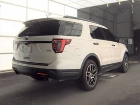 Used 2019 Ford Explorer Sport w/ Equipment Group 401A AWD/4WD image 3