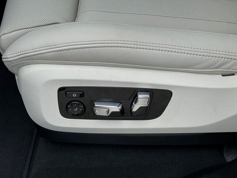 New 2026 BMW X7 xDrive40i image 13