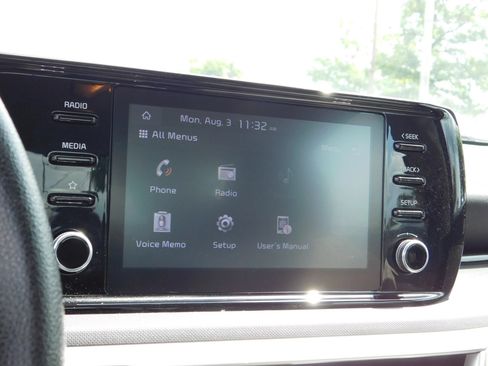 Used 2022 Kia K5 LXS FWD image 16