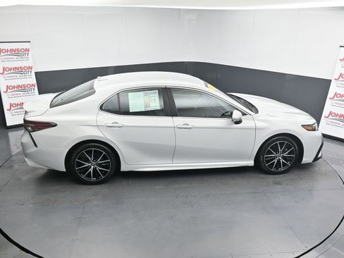 Used 2023 Toyota Camry SE image 33