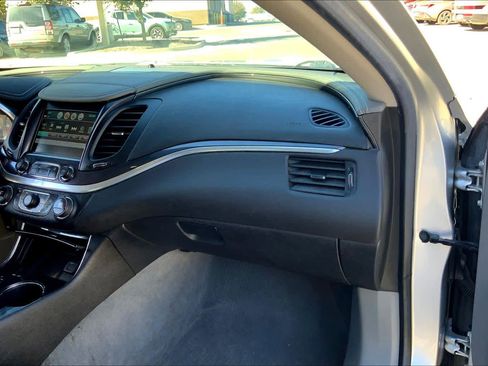 Used 2019 Chevrolet Impala LT image 18