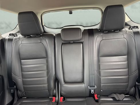 Used 2019 Ford Escape SE image 11