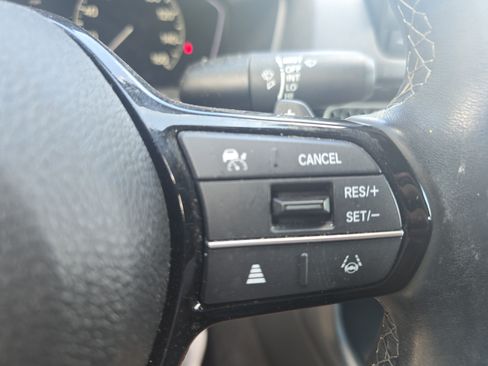 Used 2025 Honda Civic Sport image 17