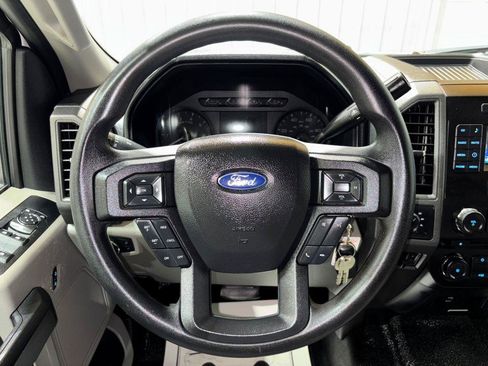 Used 2018 Ford F250 XL w/ Power Equipment Group AWD/4WD image 18