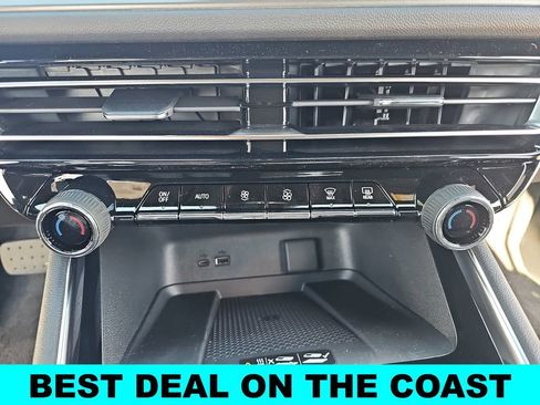 New 2026 Chevrolet Traverse LT w/ Sun and Wheel Package FWD image 22