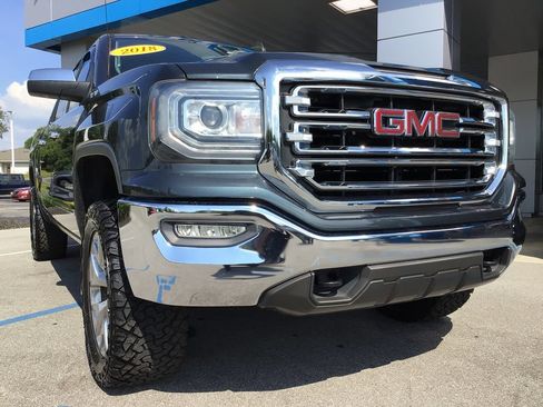 Used 2018 GMC Sierra 1500 SLT w/ SLT Premium Package AWD/4WD image 44