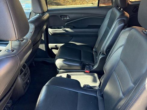 Used 2018 Honda Pilot Elite image 8