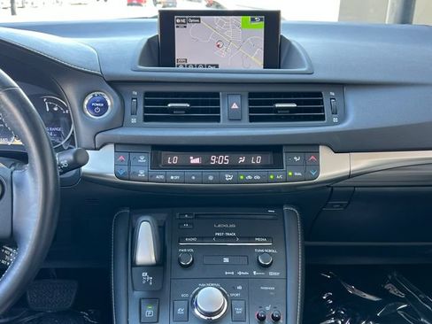 Used 2016 Lexus CT 200h w/ Navigation Package FWD image 42