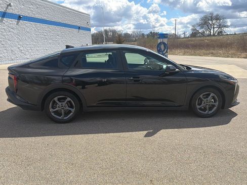 Used 2025 Kia K4 LXS image 6