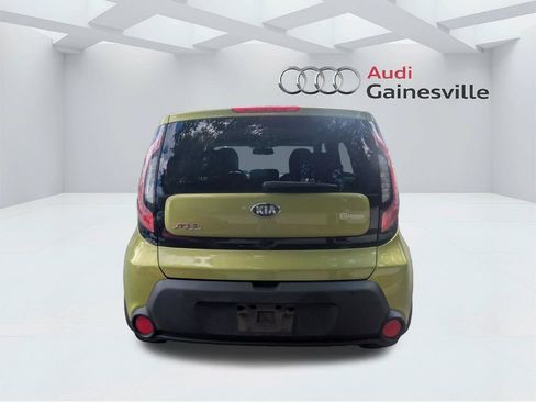Used 2014 Kia Soul + FWD image 7