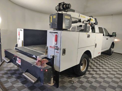 Used 2024 RAM 3500 Tradesman AWD/4WD image 9