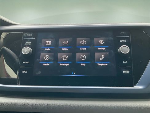 Used 2022 Volkswagen Taos SE image 21