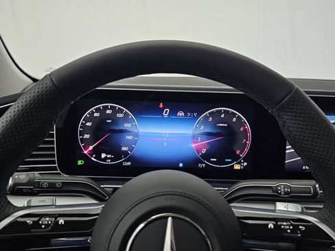 New 2026 Mercedes-Benz GLS 450 4MATIC image 43