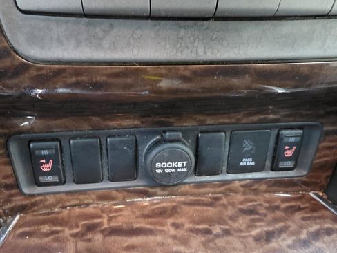 Used 2017 Nissan Armada SL w/ Moonroof Package RWD image 37
