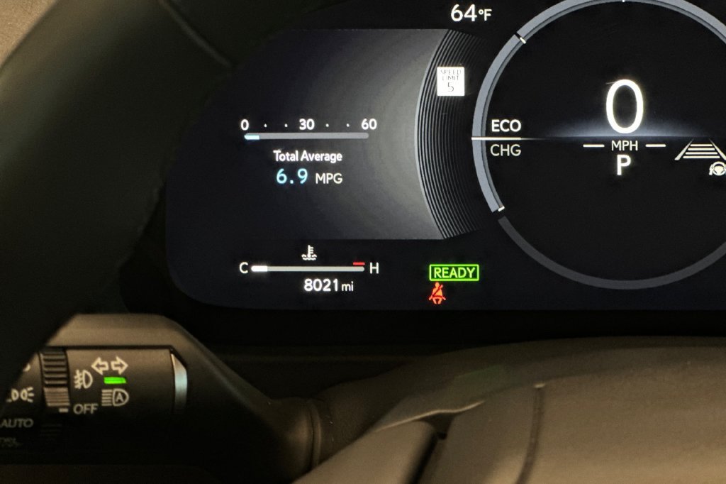 Used 2025 Lexus UX 300h FWD w/ Cold Area Package image 27
