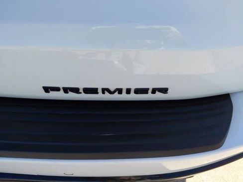 Used 2023 Chevrolet Suburban Premier image 36