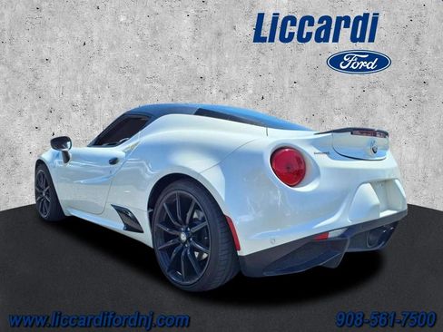 Used 2015 Alfa Romeo 4C Coupe w/ Leather Interior Group RWD image 3