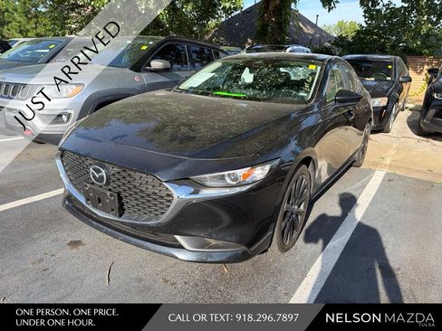 Used 2025 MAZDA MAZDA3 s FWD image 1