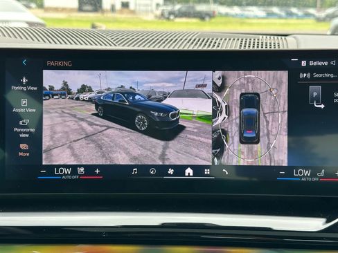 Used 2024 BMW i5 eDrive40i image 51