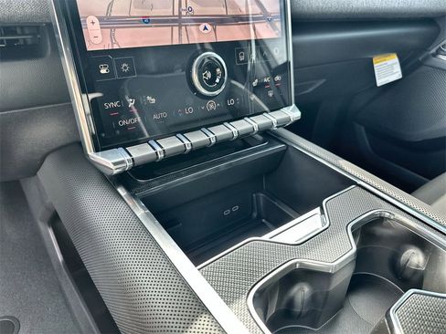 New 2026 GMC Sierra EV Elevation image 27