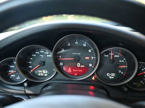 Used 2005 Porsche 911 Carrera image 11