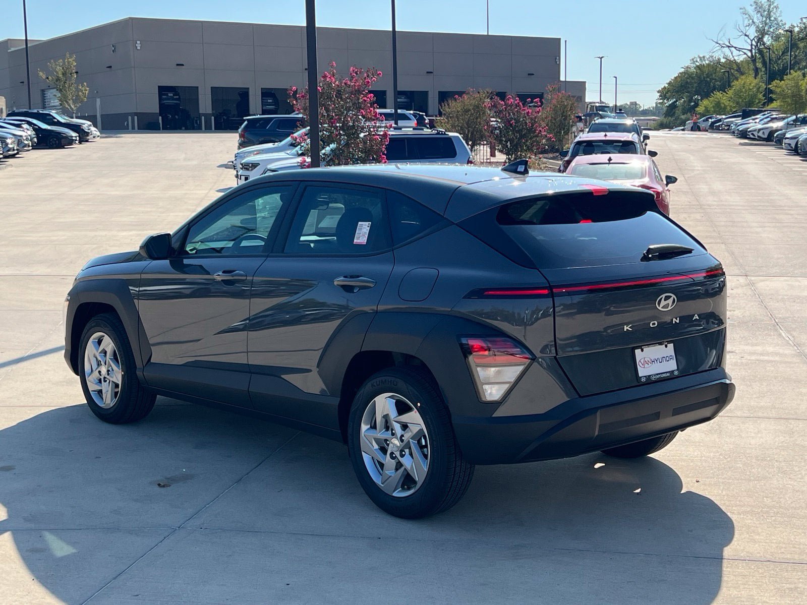 New 2027 Hyundai Kona SE FWD image 9